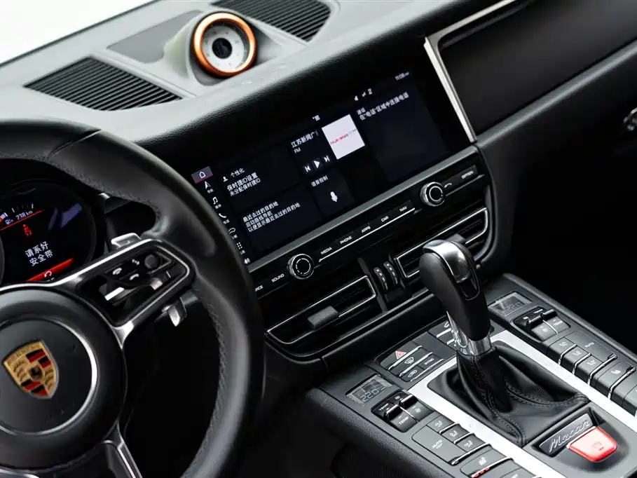 Porsche Macan 2018 Macan 2.0T фото 11