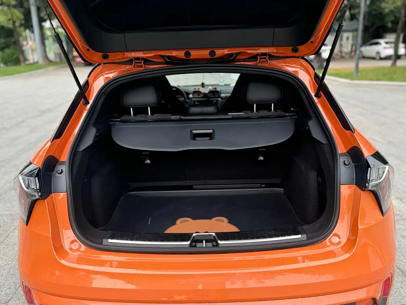 Lynk & Co 02 Hatchback 2021 2.0TD Halo Driving Control Package Edition фото 12