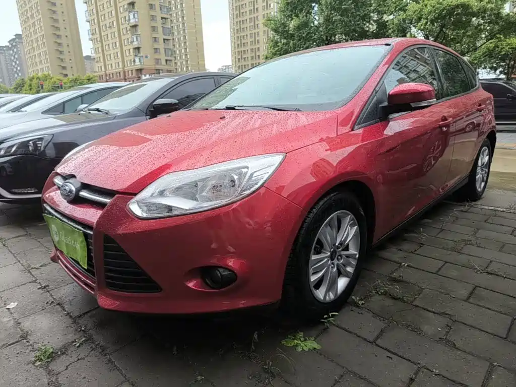 Фото 1 - Ford Focus