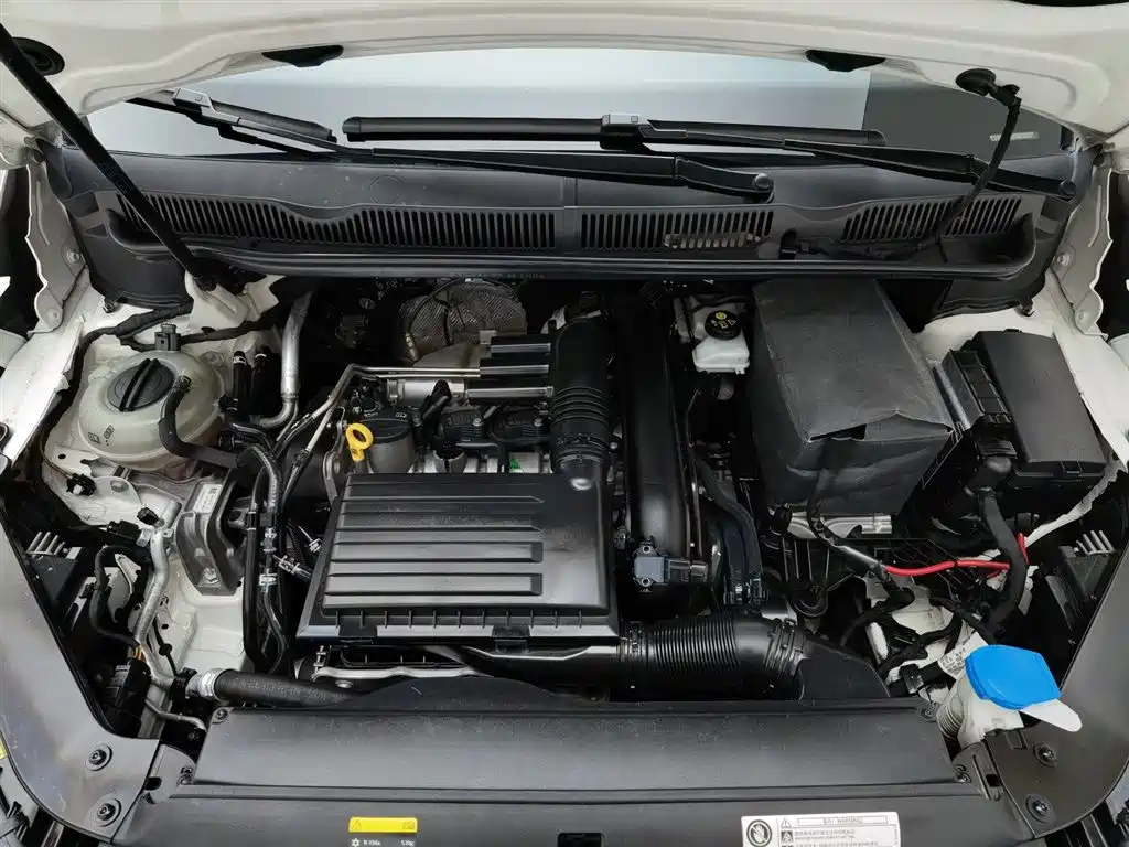 Volkswagen Touran 2016 Touran L 280TSI DSG Elegance фото 6