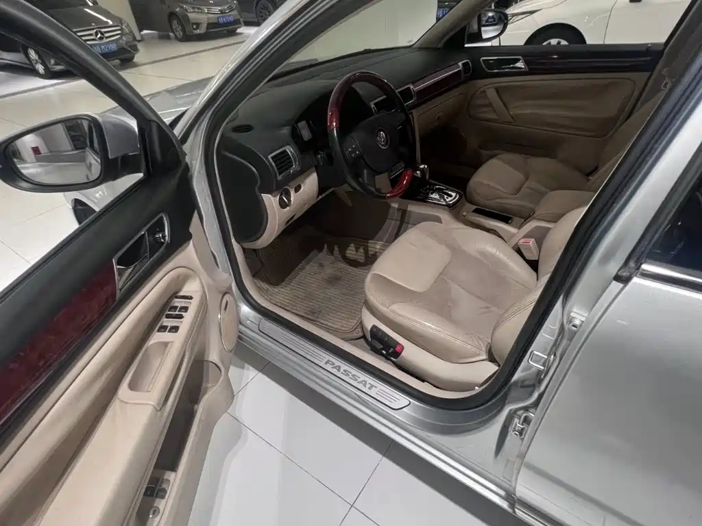 Volkswagen Passat Lingyu 2009 2009 1.8T Automatic Elite