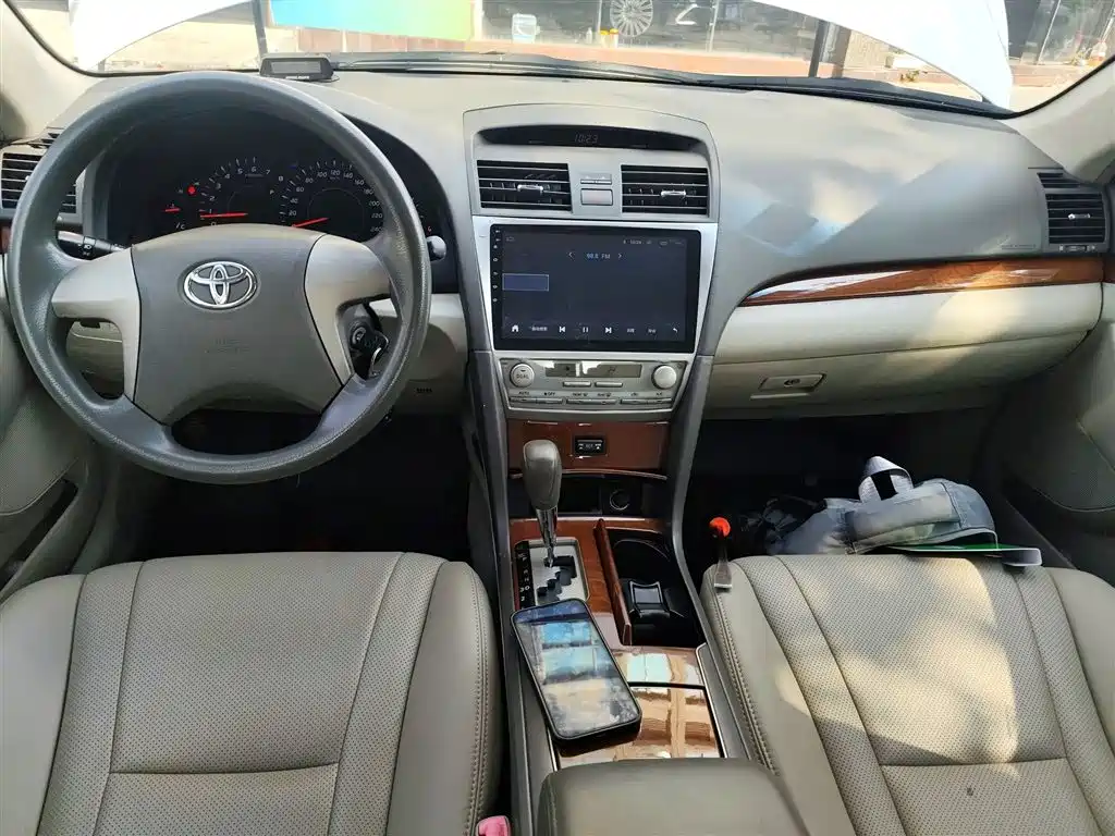 Toyota Camry 2013 200E Classic Elite Edition фото 10