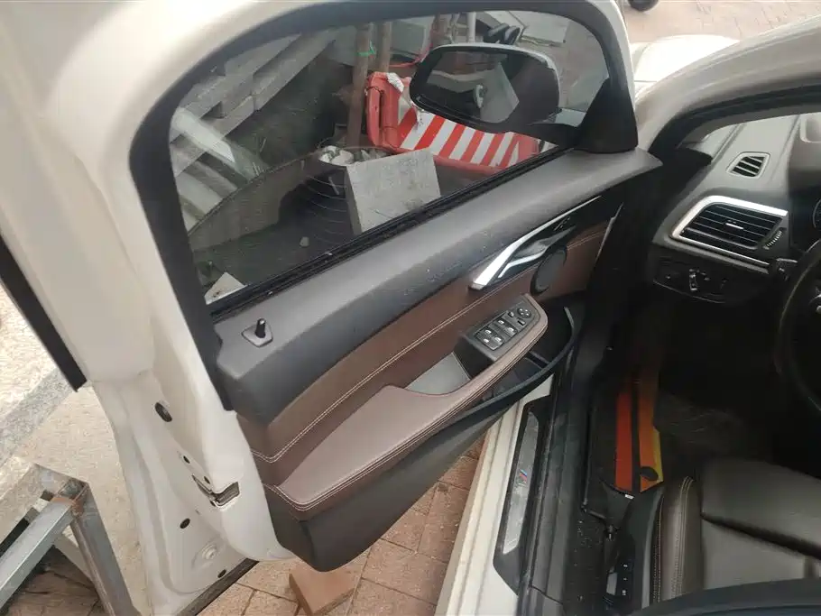 BMW 1 Series 2020 Model 120i M Sport Package фото 7