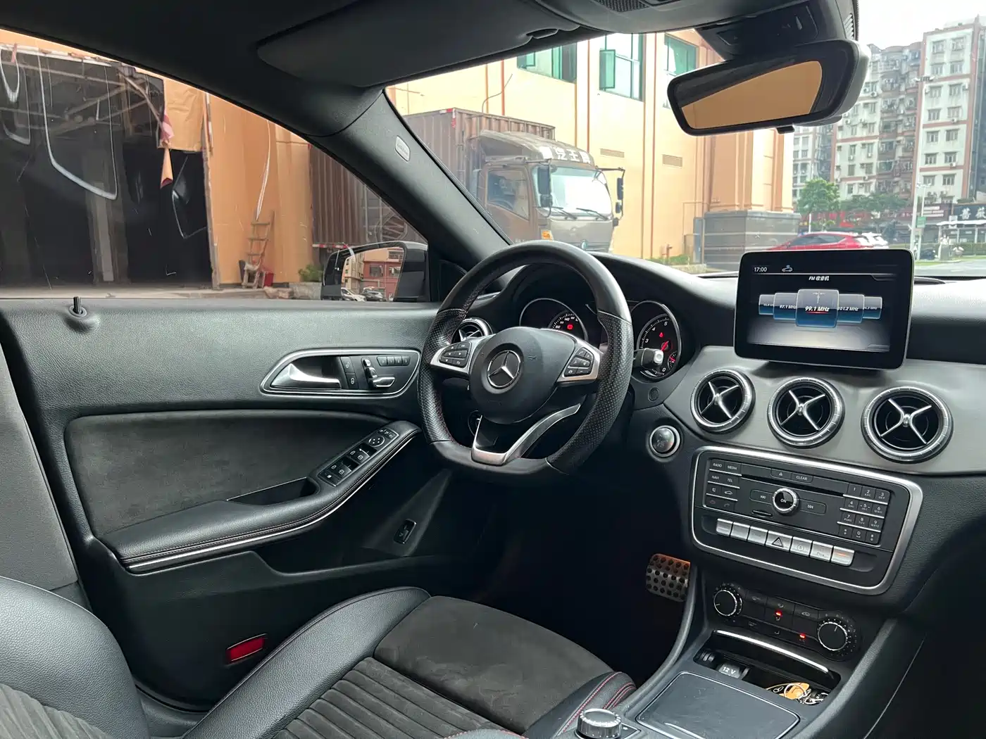 Mercedes-Benz CLA (Import) 2018 CLA 220 4MATIC фото 20