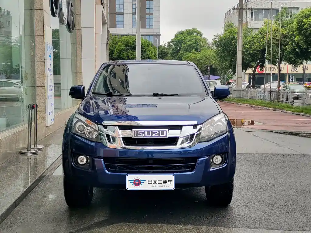 Isuzu Lingtuo 2021 2020 2.5T 4WD Automatic Flagship Edition China VI Extended Version JE4D25Q6A