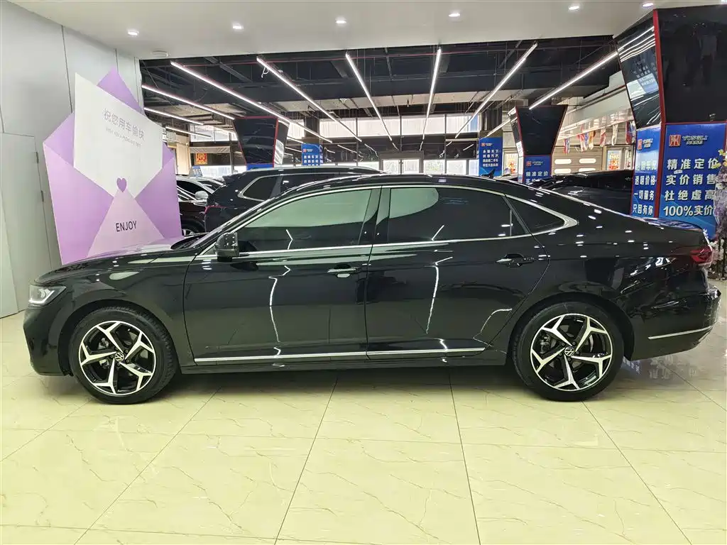 Volkswagen Passat 2024 380TSI Starlight Dragon Soaring Edition фото 7