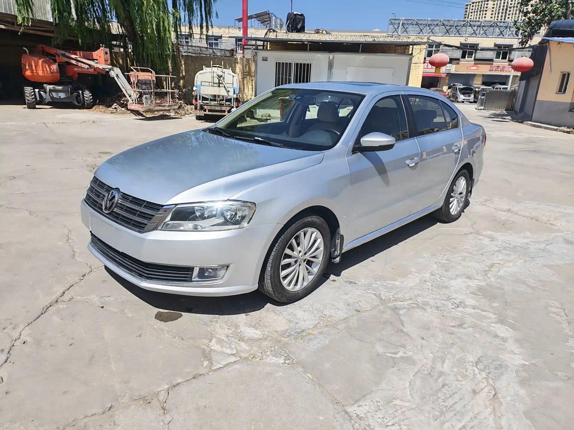 Фото 1 - Volkswagen Lavida