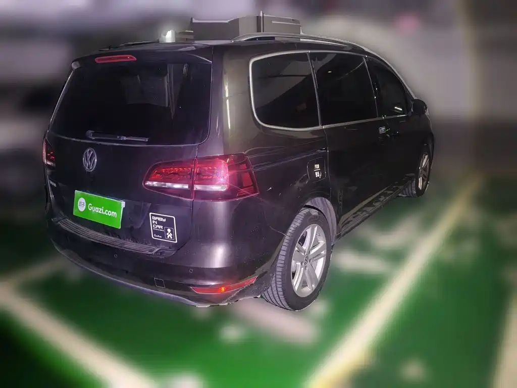 Volkswagen Sharan 2016 2016 380TSI Comfort 7-seater