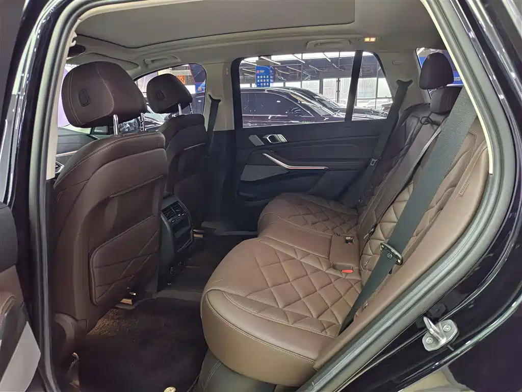 BMW X5 2022 xDrive 30Li Premium M Sport Package фото 11