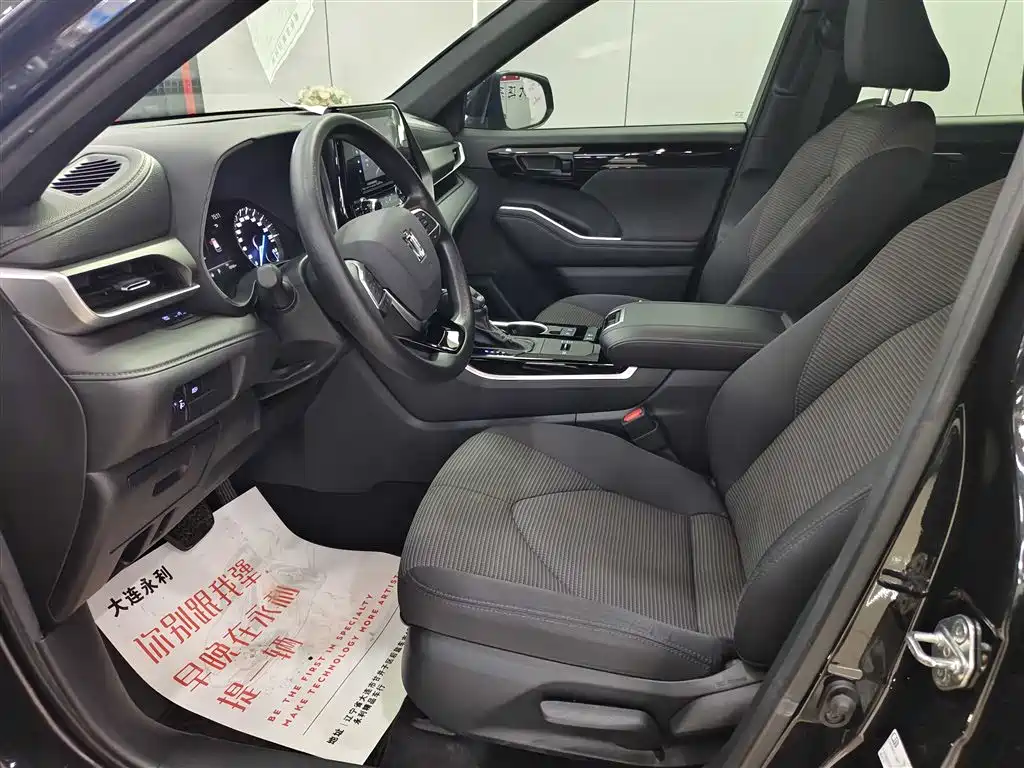Toyota Crown Kluger 2022 2.5L HEV 2WD Elite Edition фото 10