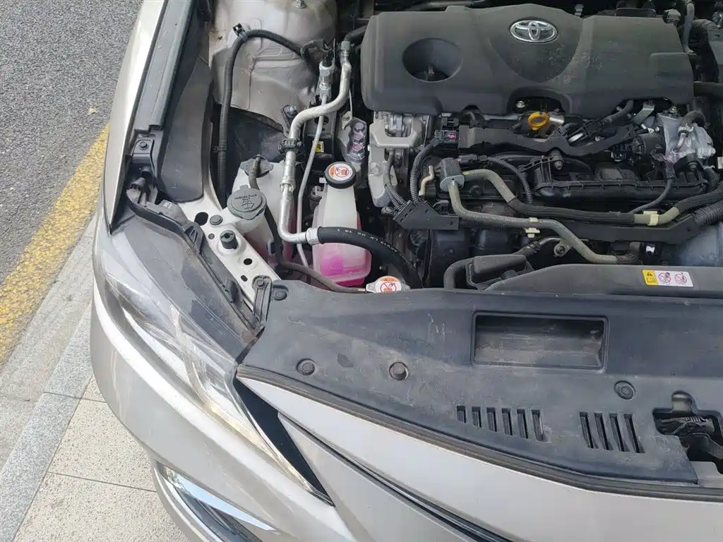 Toyota Camry 2021 Hybrid 2.5HGVP Leading Edition фото 22