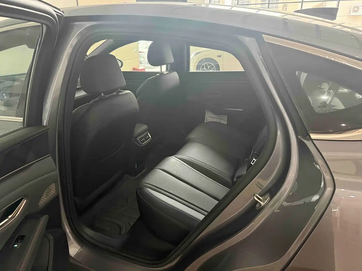 BYD Qin L 2025 DM-i Smart Drive Edition 120KM Surpassing фото 6