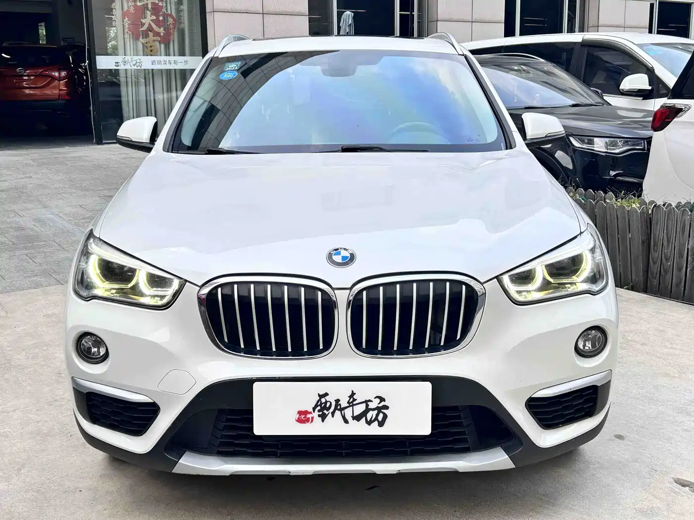 BMW X1 2019 sDrive18Li Premium Model фото 2
