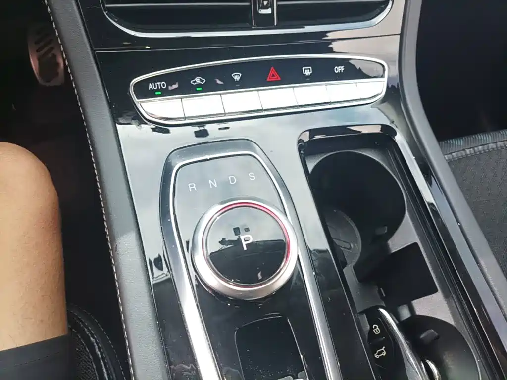 Фото 14 - Skyworth Auto Skyworth EV6