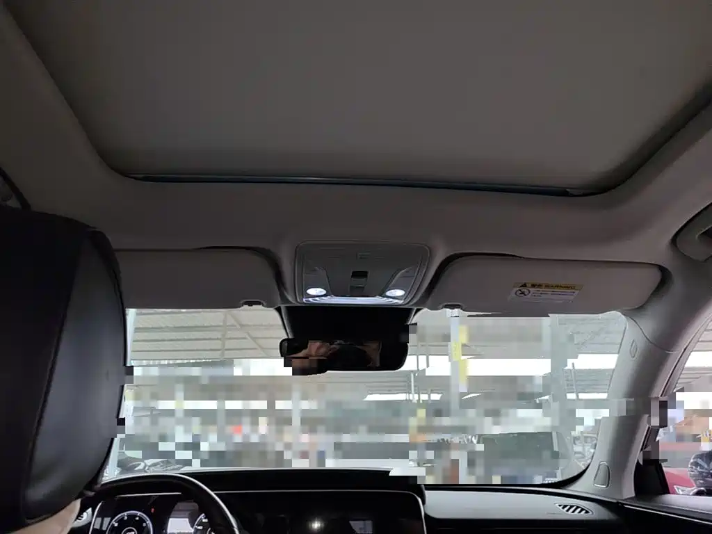 Hongqi HS5 2022 Facelift 2.0T Smart Flag Enjoyment Edition фото 25