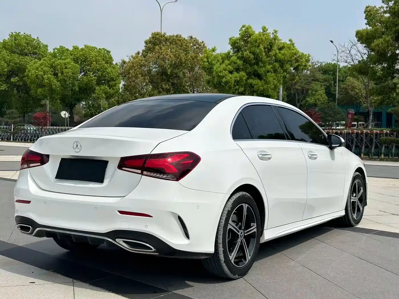 Mercedes-Benz A-Class 2024 A 200 L Sport Edition фото 5