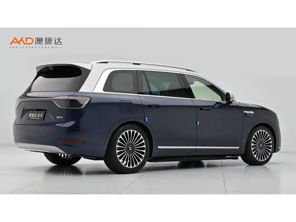 AITO Wenjie AITO M9 2025 Extended Range Ultra 52kWh 6-Seater фото 3