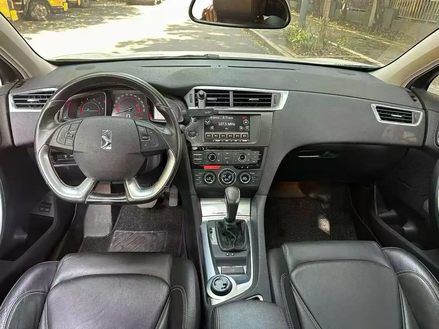 DS 6 2016 2016 1.6T Luxury THP160