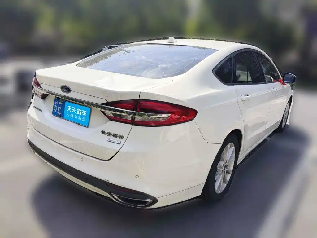Photo 2 - Ford Mondeo