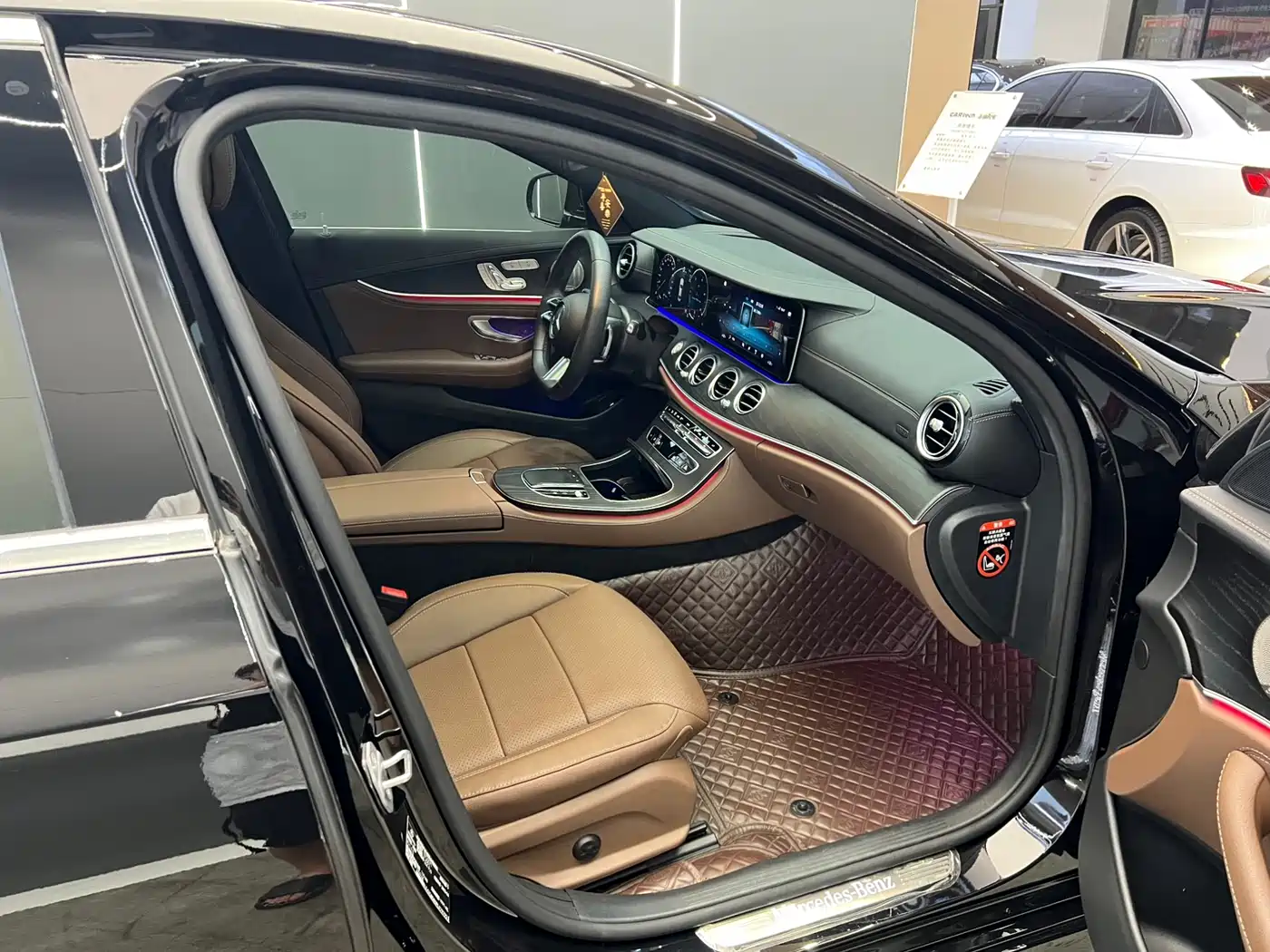 Mercedes-Benz E-Class 2023 E 300 L Sport Luxury фото 4