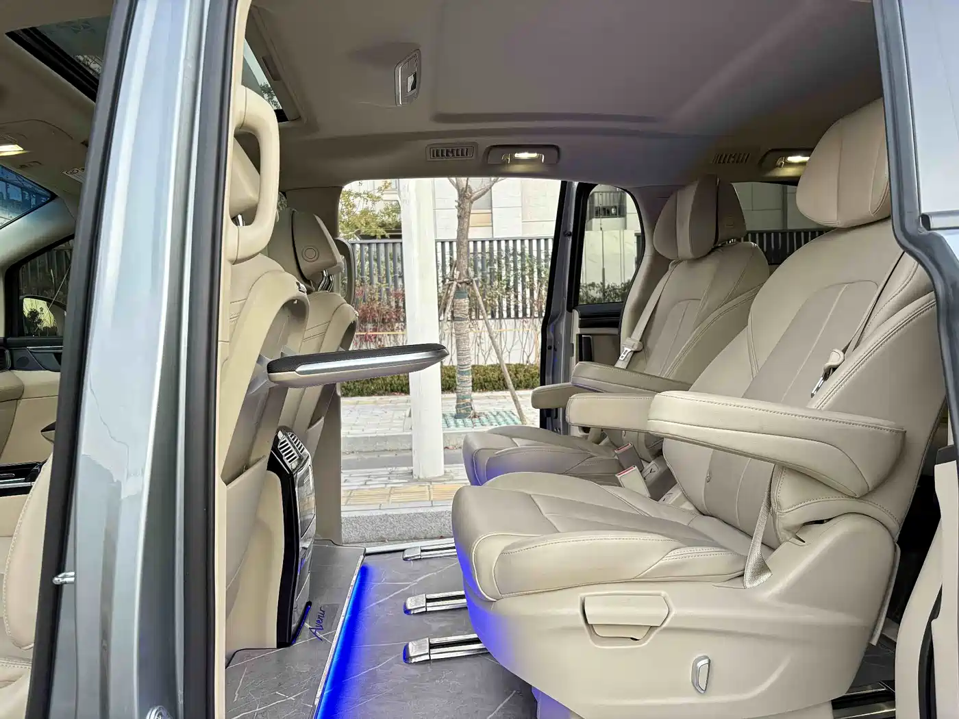 Buick GL8 2023 ES Landmaster Exclusive фото 6