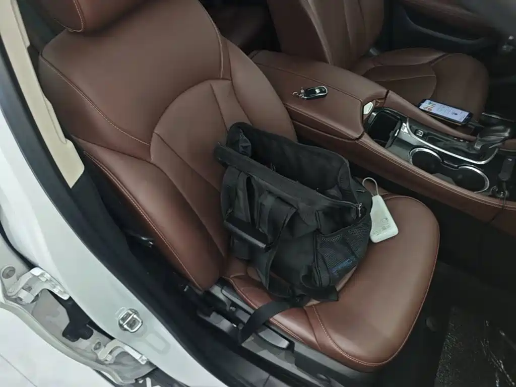 Photo 25 - Buick Envision Plus