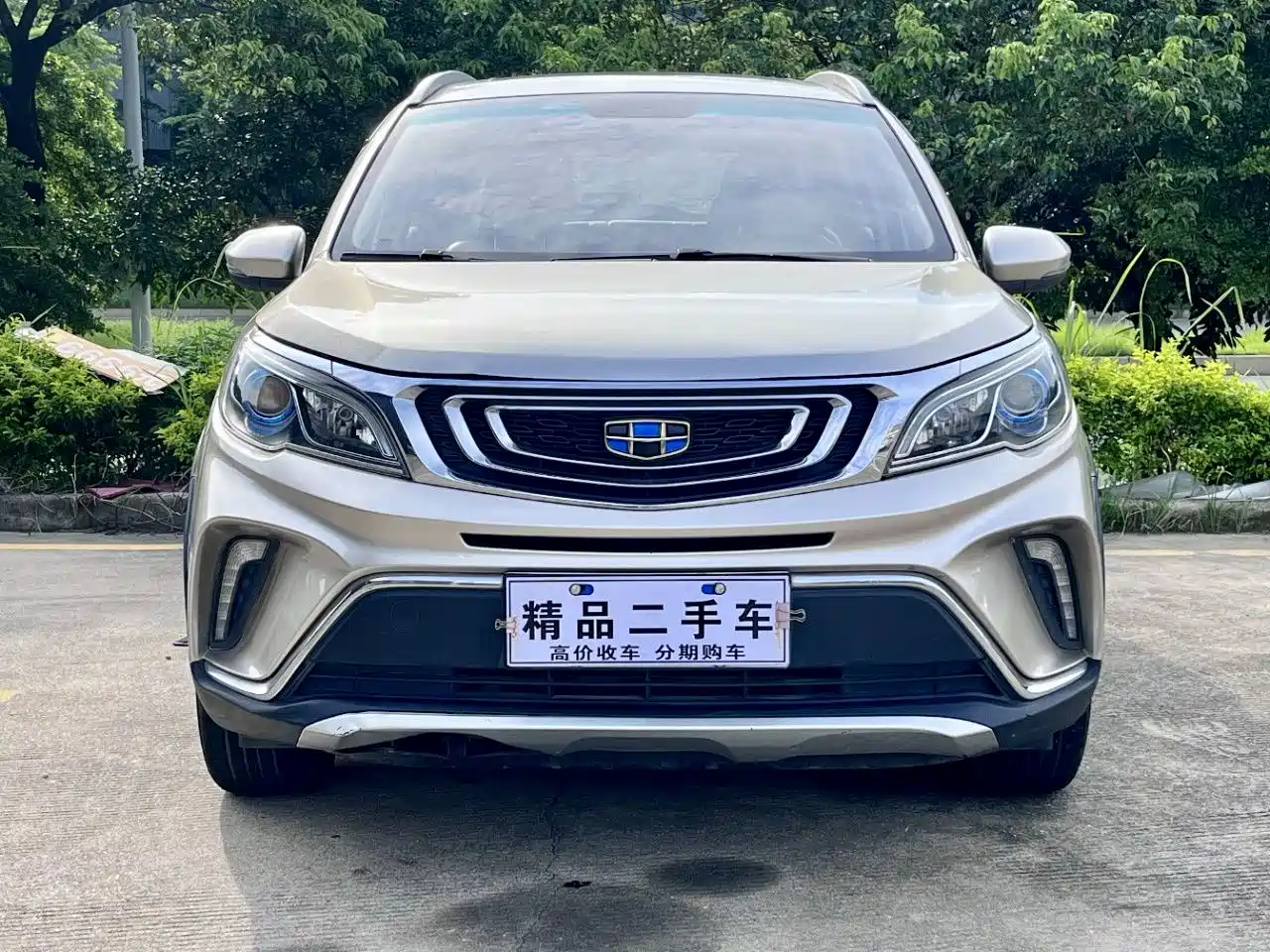 Фото 2 - Geely Vision X3