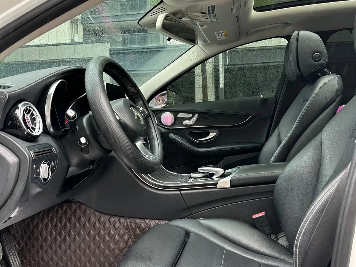 Mercedes-Benz C-Class 2015 C 200 L Sport фото 4