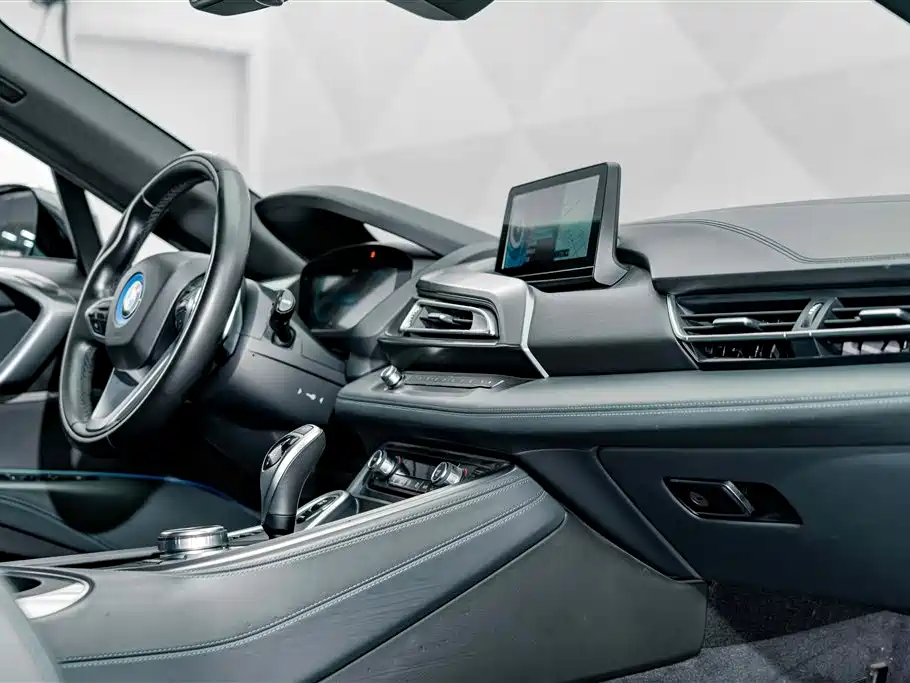 BMW i8 2019 2014 Standard