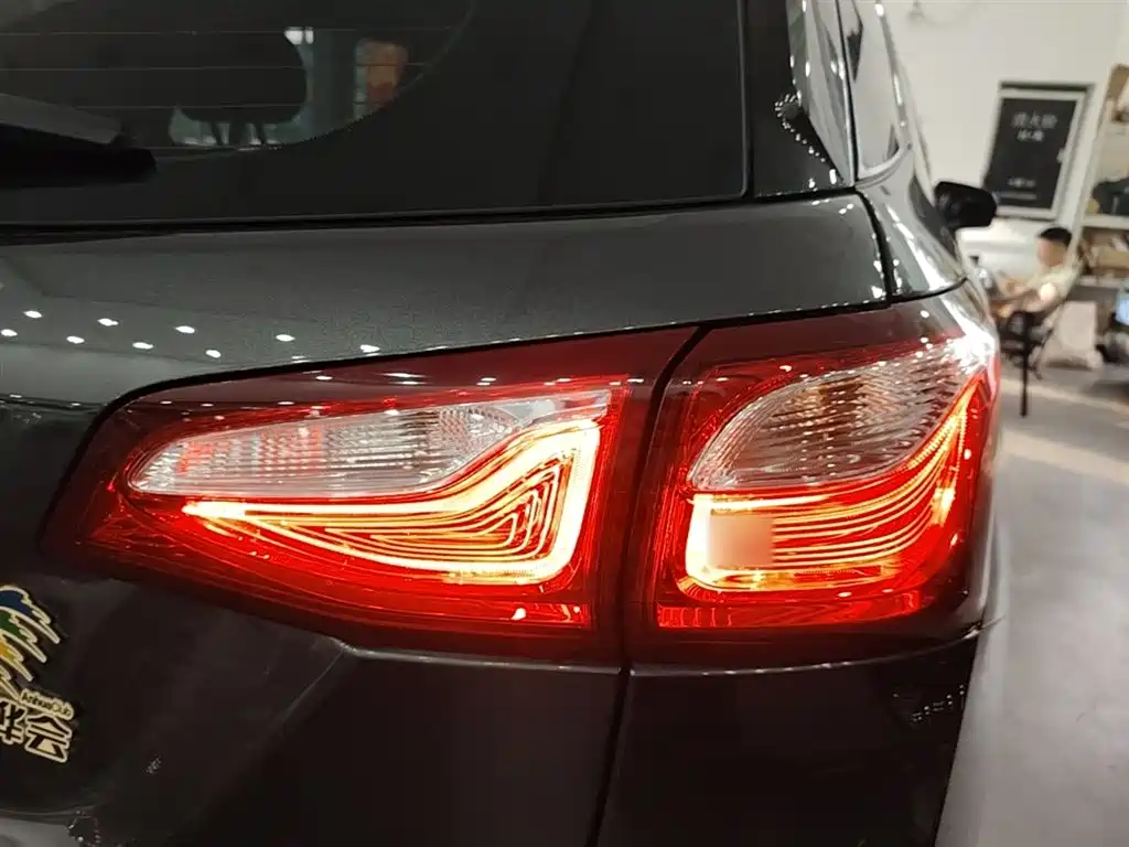 Chevrolet Equinox 2017 535T Automatic Realm Edition фото 8