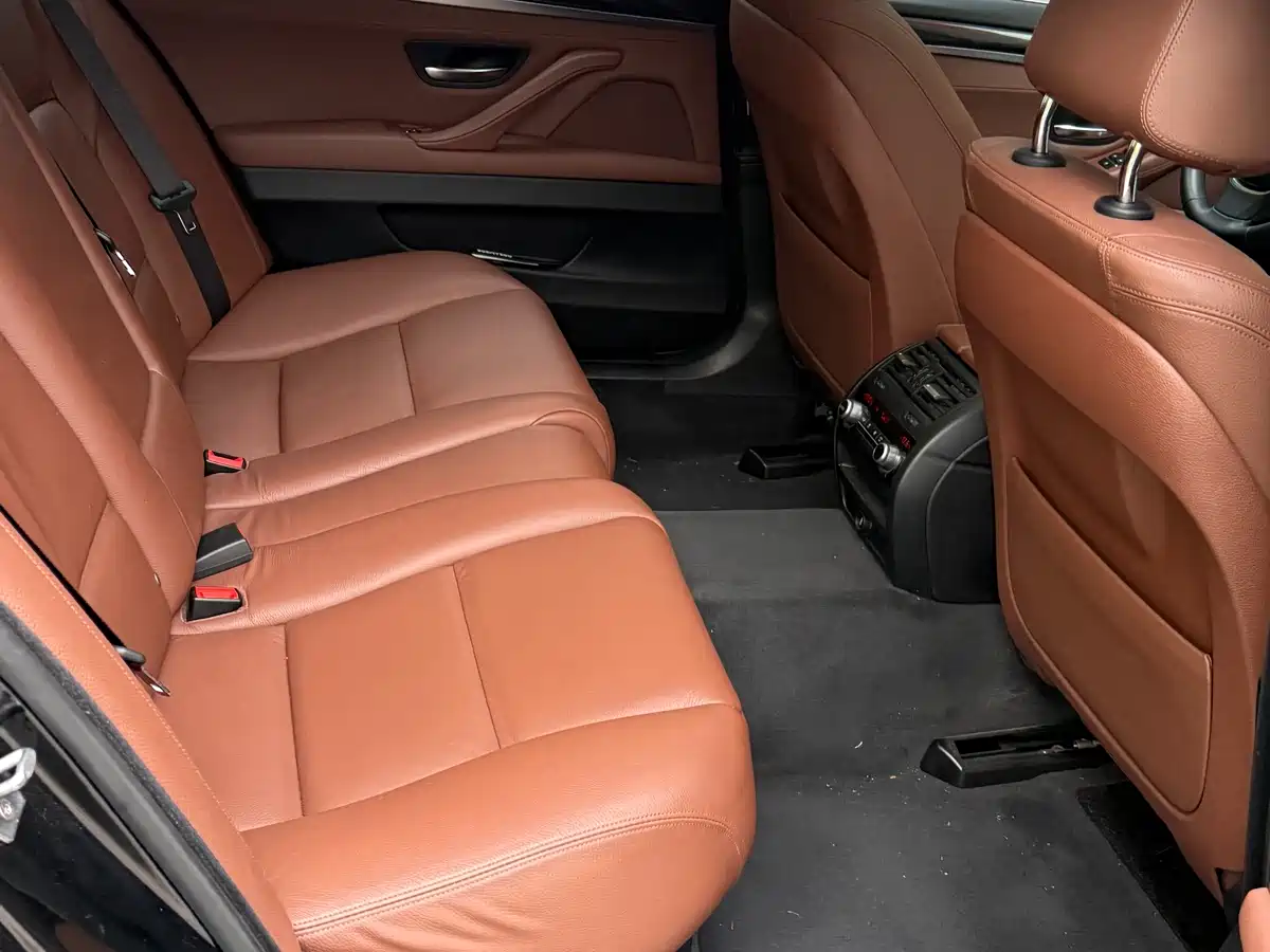 BMW 5 Series 2014 528Li Leading Edition фото 11