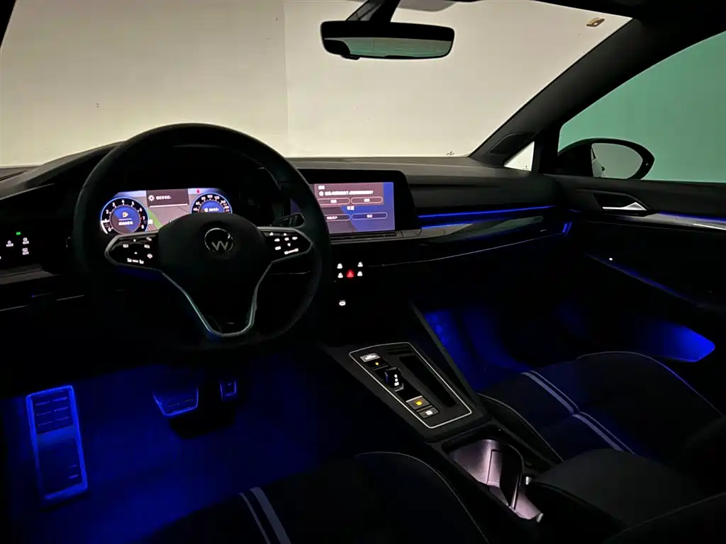 Volkswagen Golf 2023 280TSI DSG R-Line Lite фото 24