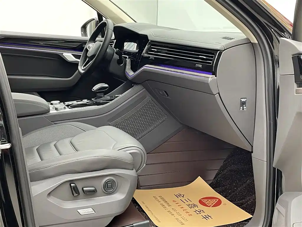 Volkswagen Touareg 2023 3.0TSI R-Line Classic Sports Package фото 26