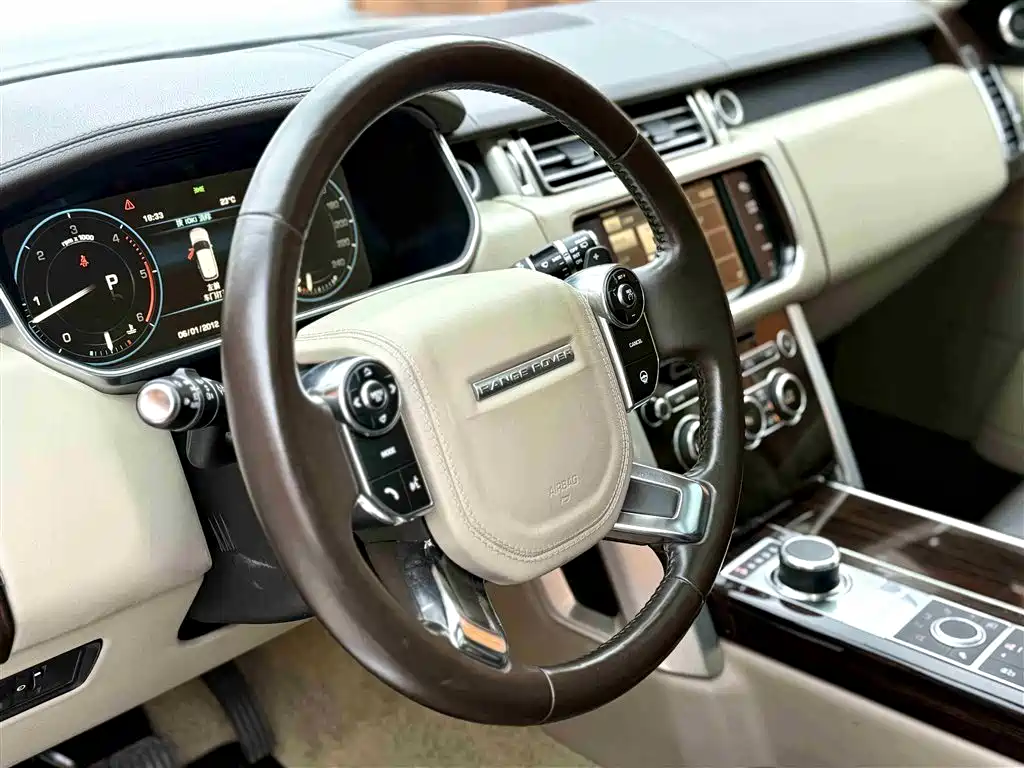 Land Rover Range Rover 2014 3.0 TDV6 Vogue фото 10