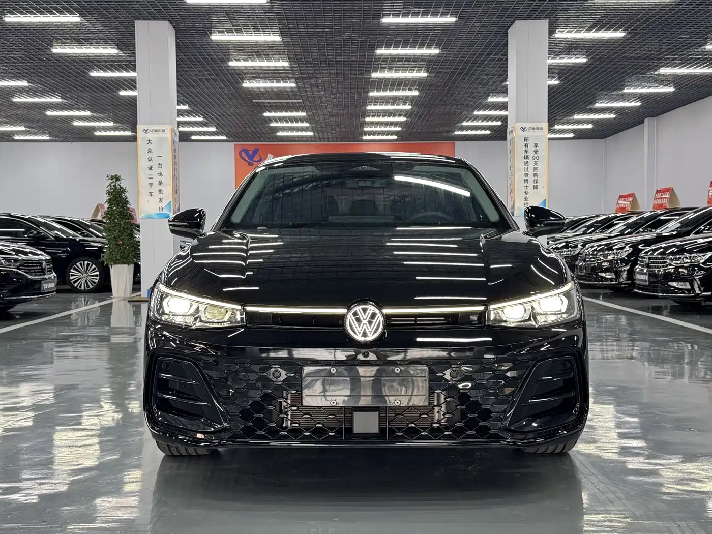 Volkswagen Passat 2025 2025 Model Pro 380TSI Starlight Dragon Edition
