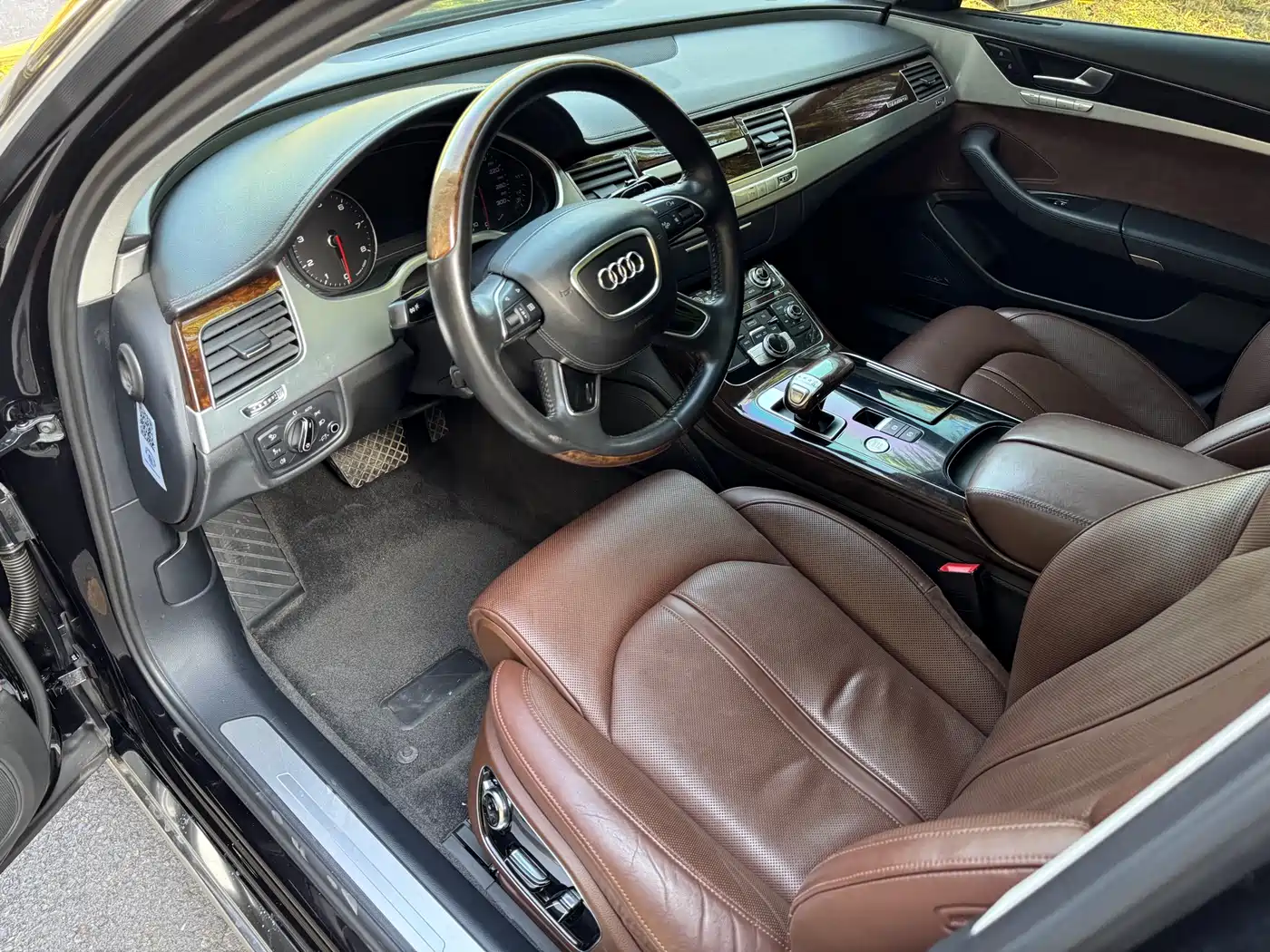 Audi A8 2013 A8L 50 TFSI quattro Premium фото 6