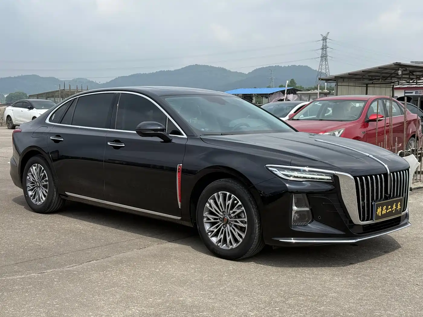 Hongqi H5 2024 1.5T DCT Smart Connect Flag Joy Edition фото 3