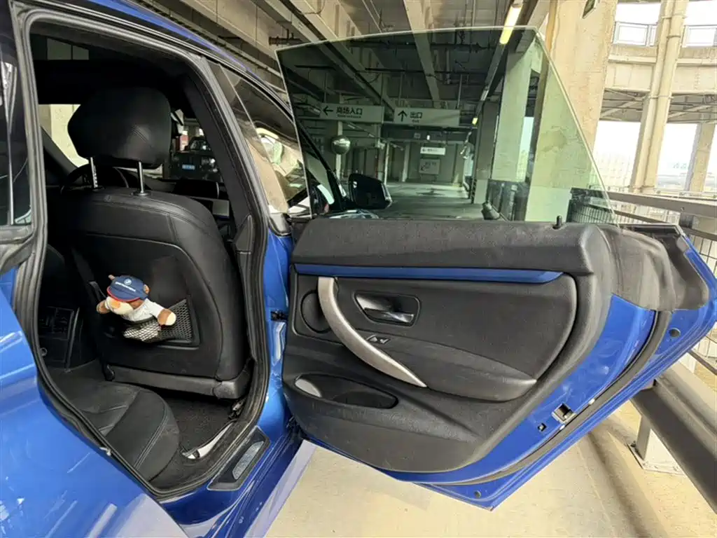 BMW 3 Series GT 2017 320i M Sport фото 22
