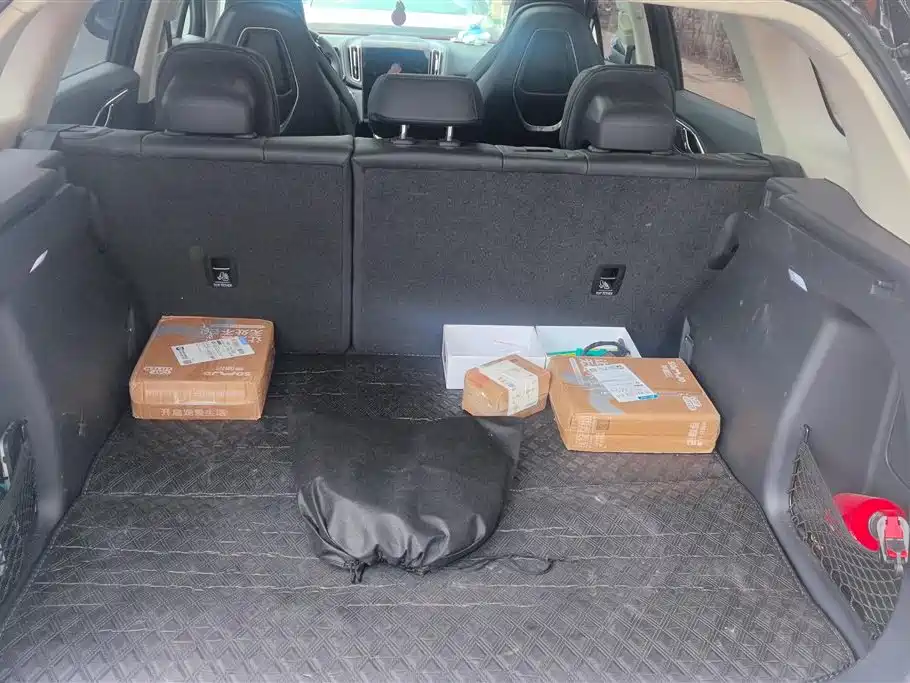 Hongqi HONGQI HS3 PHEV