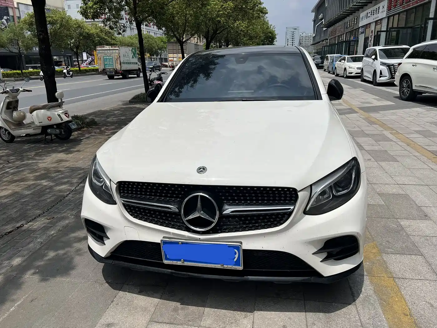 Mercedes-Benz GLC Coupe 2018 GLC 200 4MATIC Coupe SUV