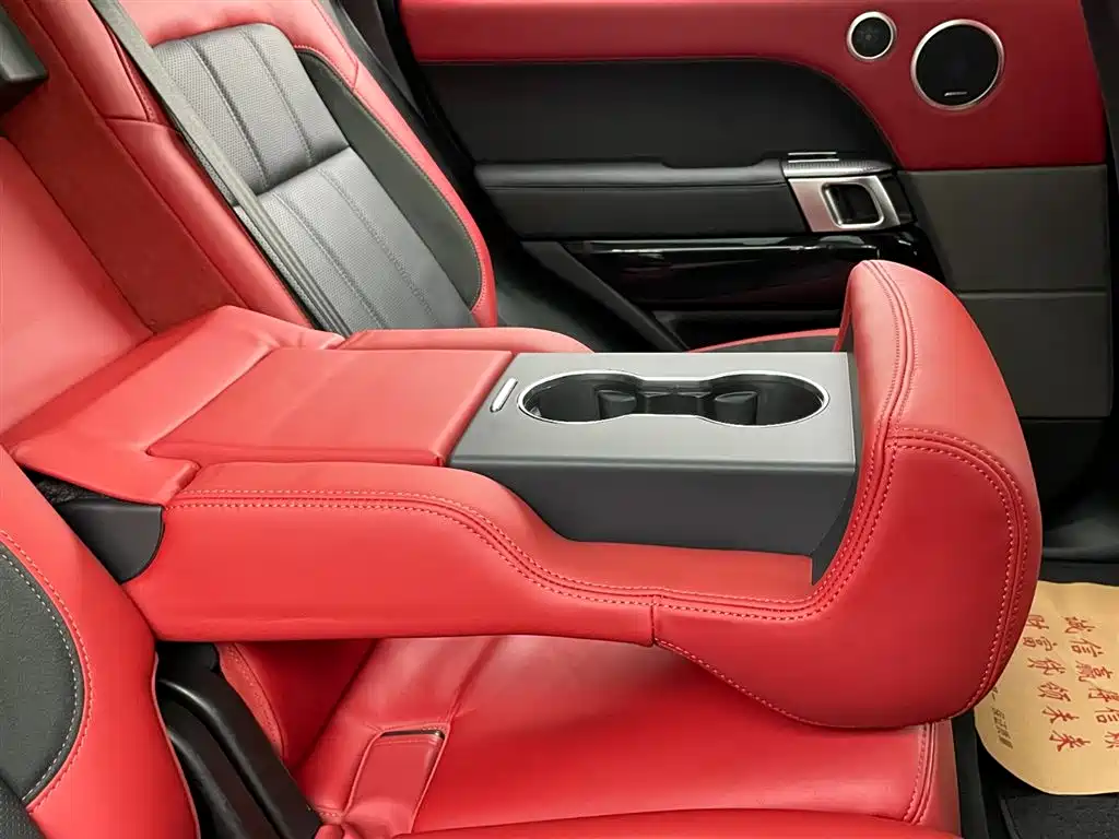 Land Rover Range Rover Sport 2021 3.0 L6 HST фото 27