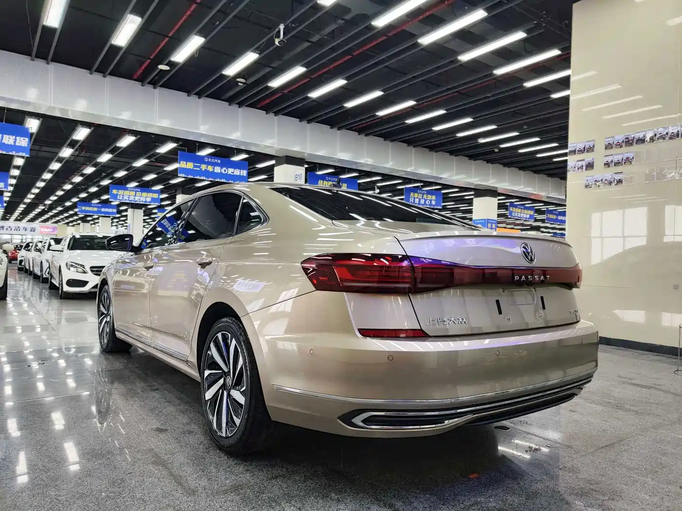 Фото 5 - Volkswagen Passat