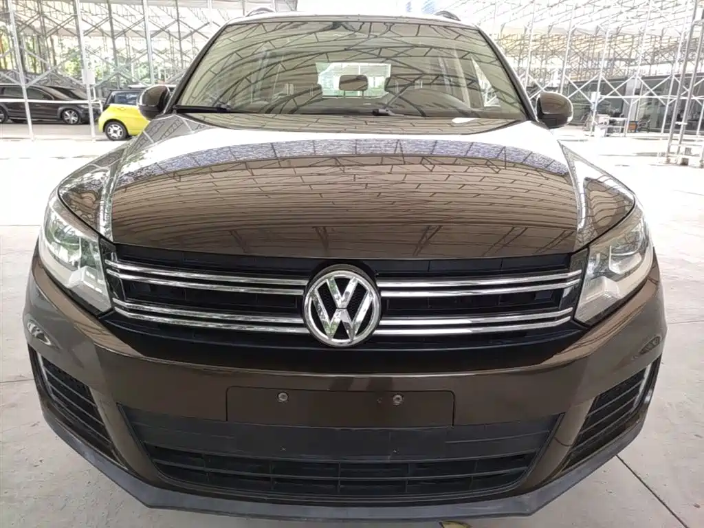 Volkswagen Tiguan 2015 1.8TSI Automatic 2WD Trendline фото 3