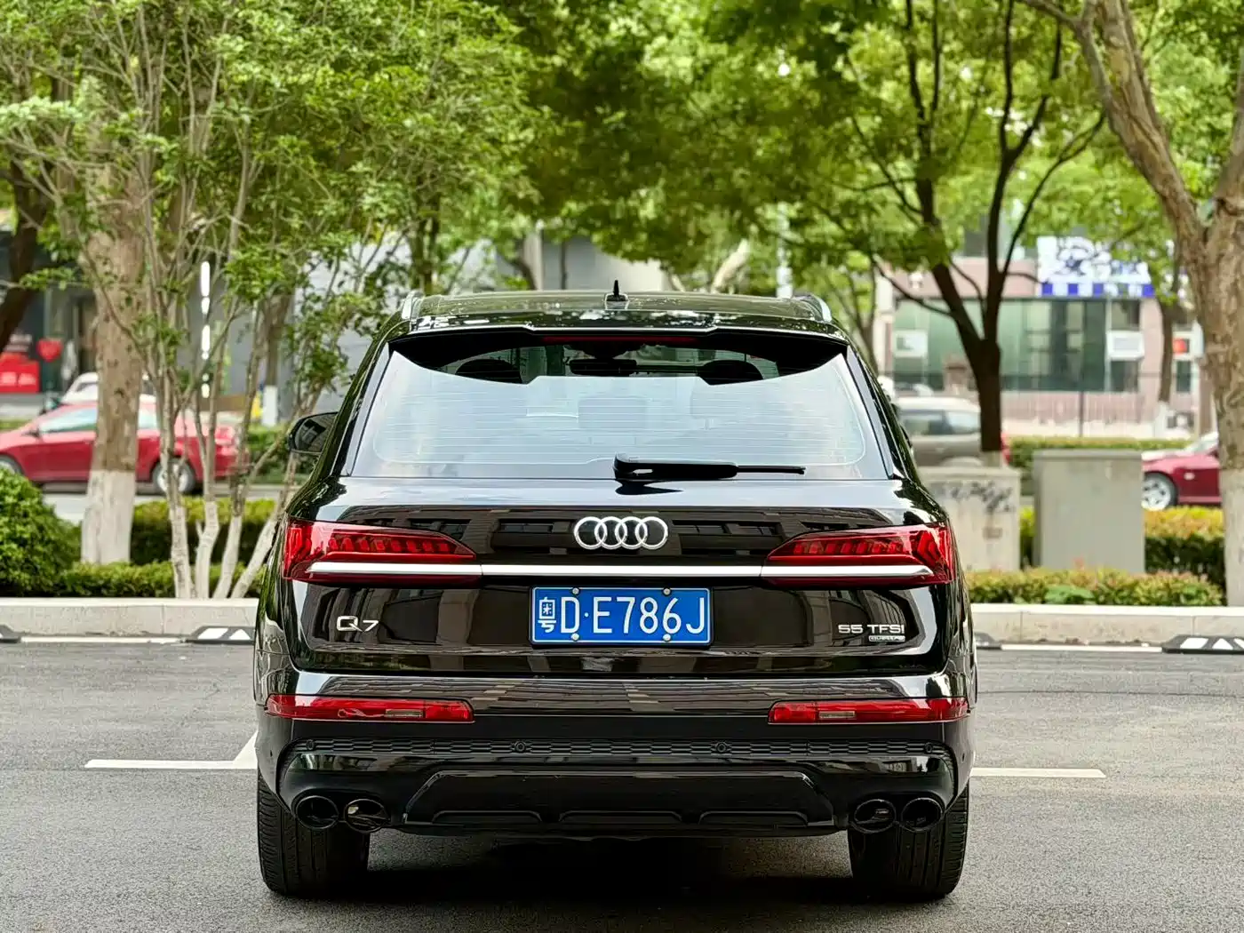 AUDI Q7