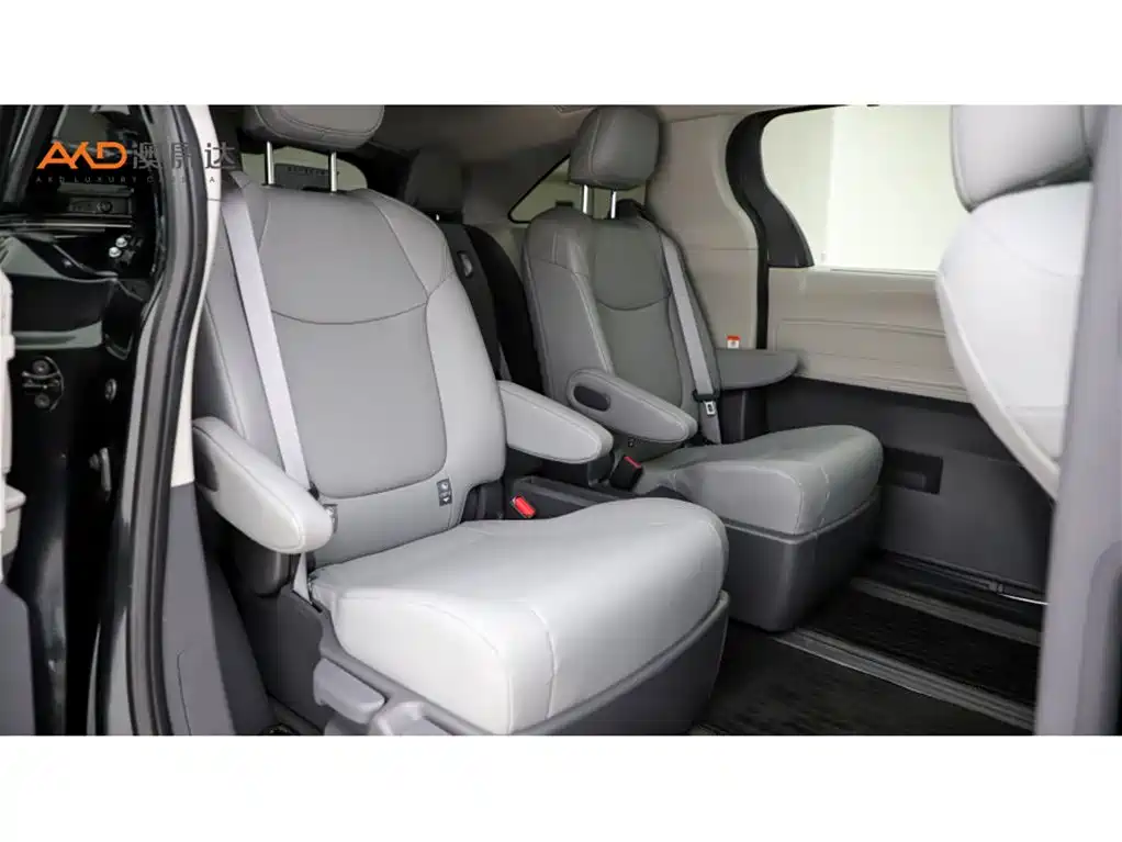 Toyota Granvia 2025 2024 2.5L Hybrid Comfort