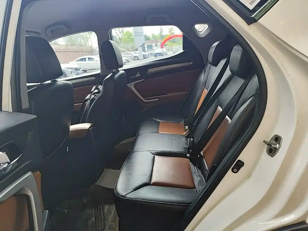 JAC Refine S3 2014 2014 1.5L Manual Luxury Smart