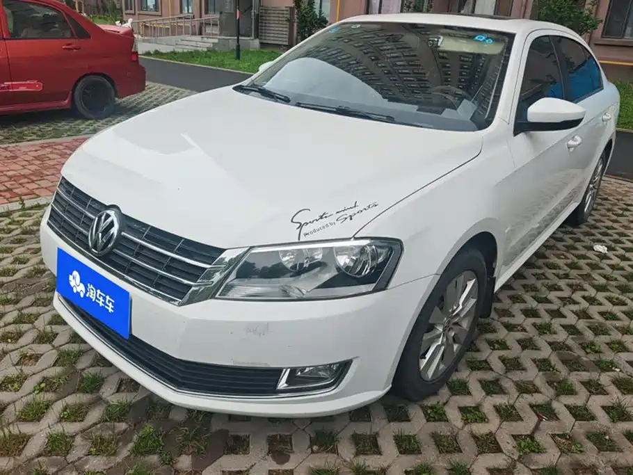 Volkswagen Lavida 2013 Facelift Classic 1.6L Manual Comfort