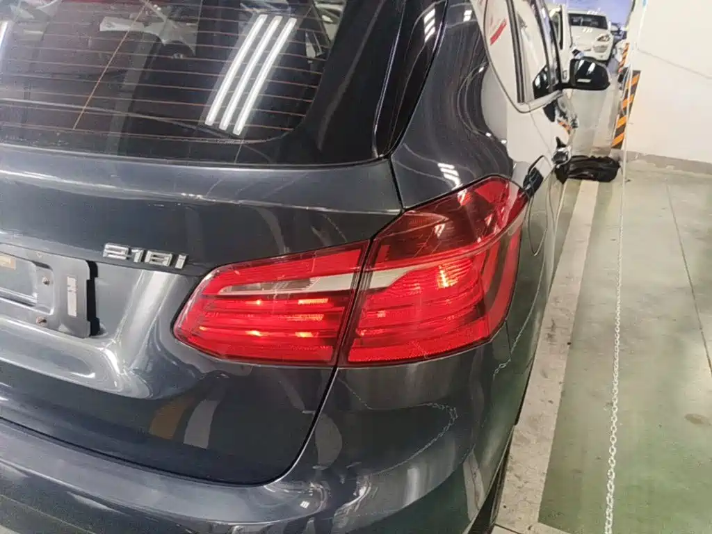 BMW 2 Series Tourer (Import) 2016 2015 218i Leading Type