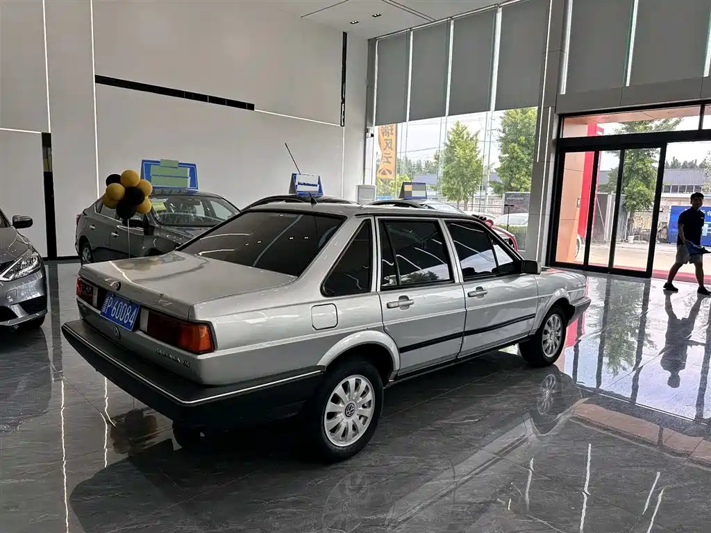 Volkswagen Santana Classic 2007 Model 1.8L Scenic Edition фото 7