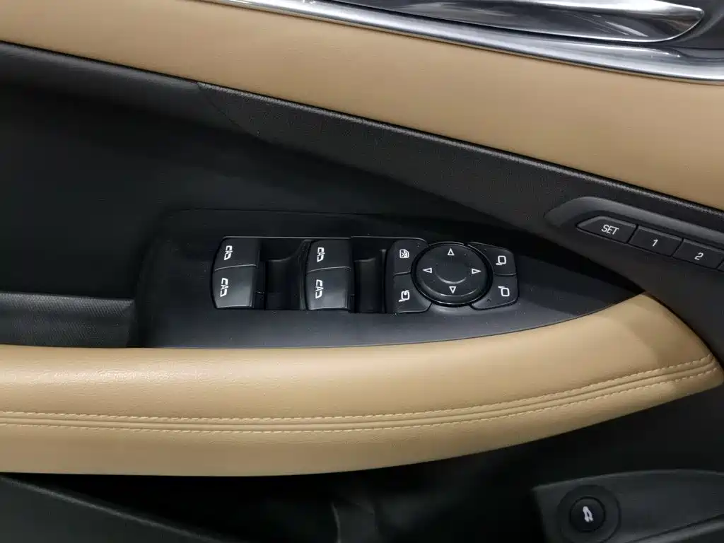 صورة 9 - Buick LaCrosse